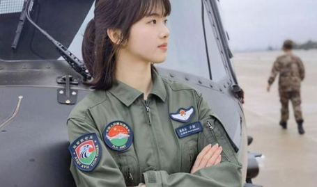 重生之军区全能女少将,军区全能女少将的传奇归来