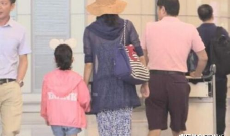 娱乐圈吃瓜打牌的是谁啊,揭秘“吃瓜打牌”事件主角